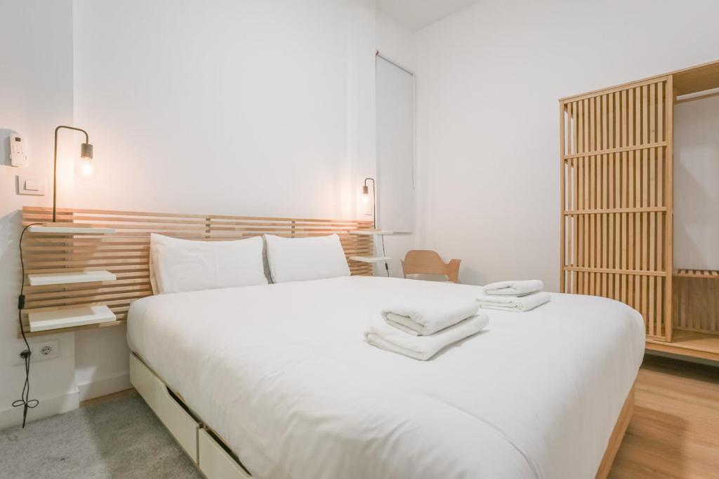 מדריד Modern Duplex-2Bedrooms 3Baths-Palacio מראה חיצוני תמונה